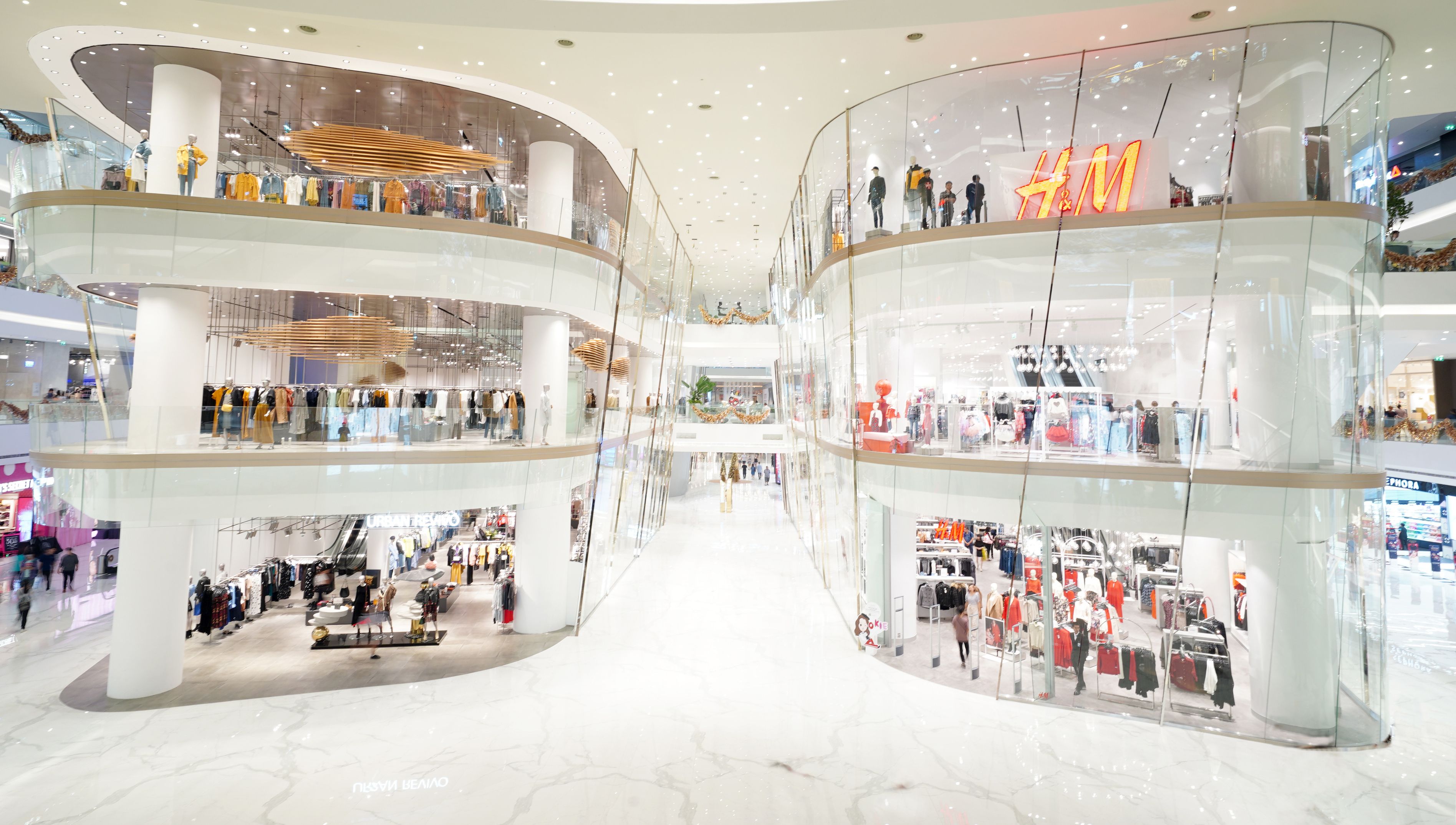 Bright contemporary shopping galleries inside ICONSIAM